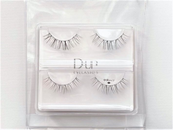 「03」のつけまつげ