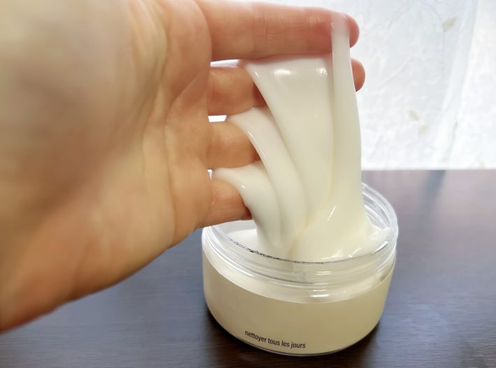 ベタベタしない