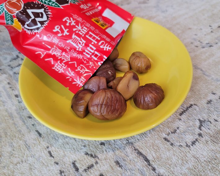 割れているのを食べると、ホクホク甘くてアタリな感じがします