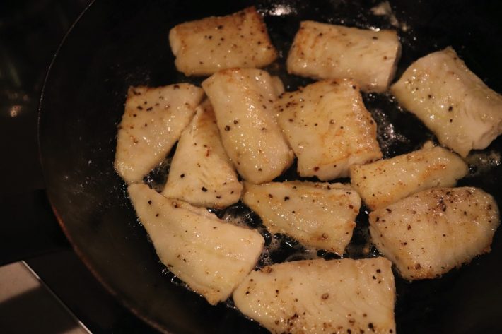 塩コショウ、バター、醤油で焼いてみた
