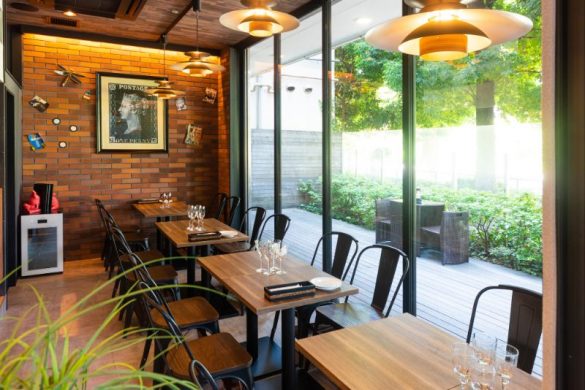 上野の森スモークダイニングGAGA