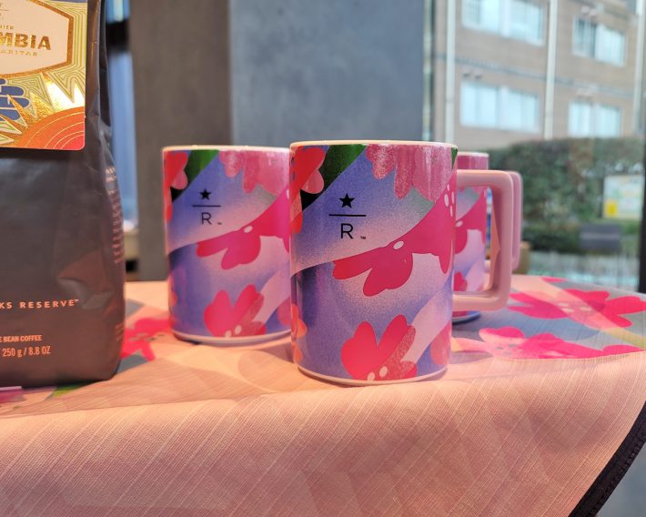 『スターバックス リザーブ® マグアート サクラ2023 355ml』 ¥3,600
