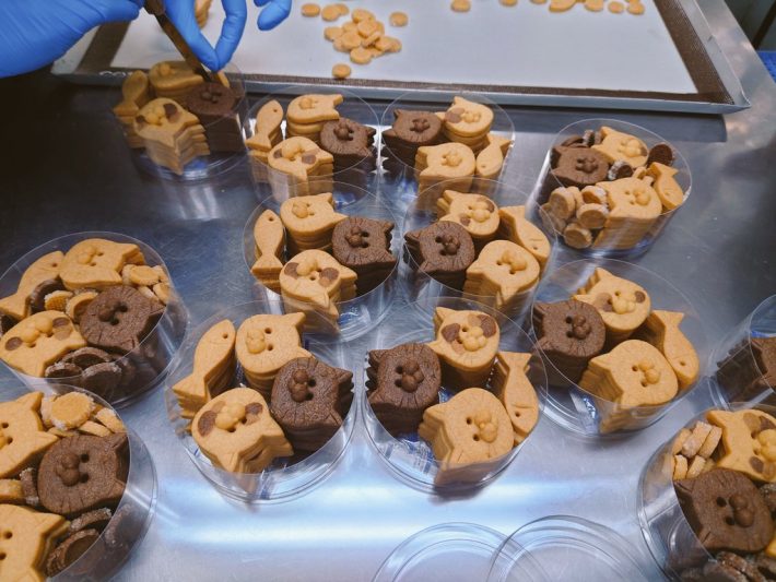 猫クッキーも売ってる