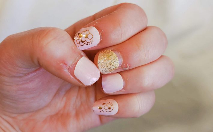 キャンドゥ　桜ネイル