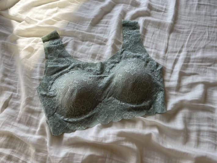 Tuche「cherish moon」ハーフトップ