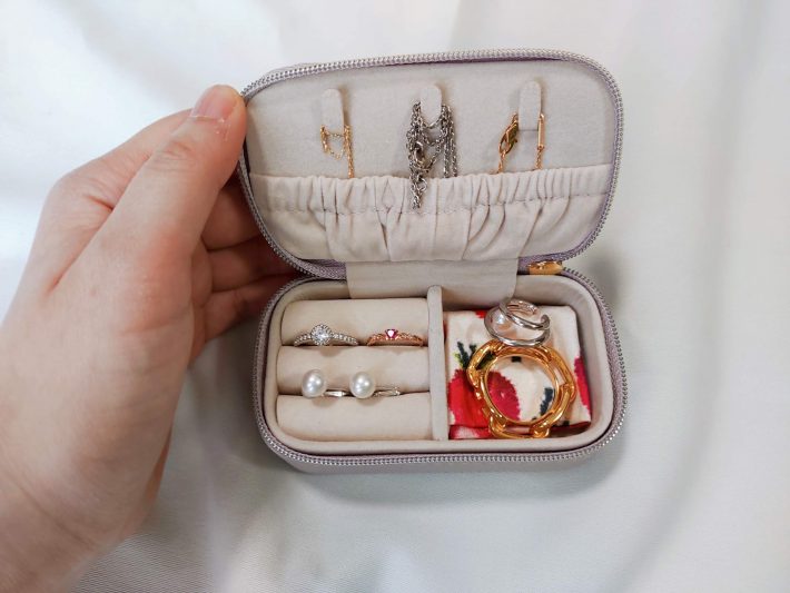 デコホーム　アクセサリーケース