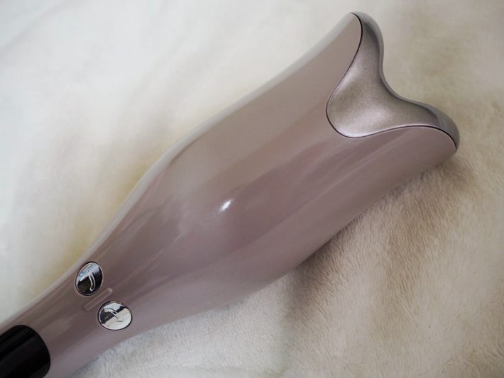 ヘアアイロンにしては大きいなという印象