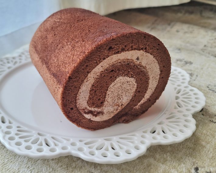 季節のマミーロール（チョコ）　702円