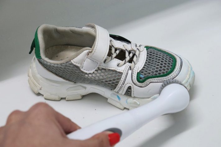 みるみるうちにブラシを当てた箇所が白く綺麗に