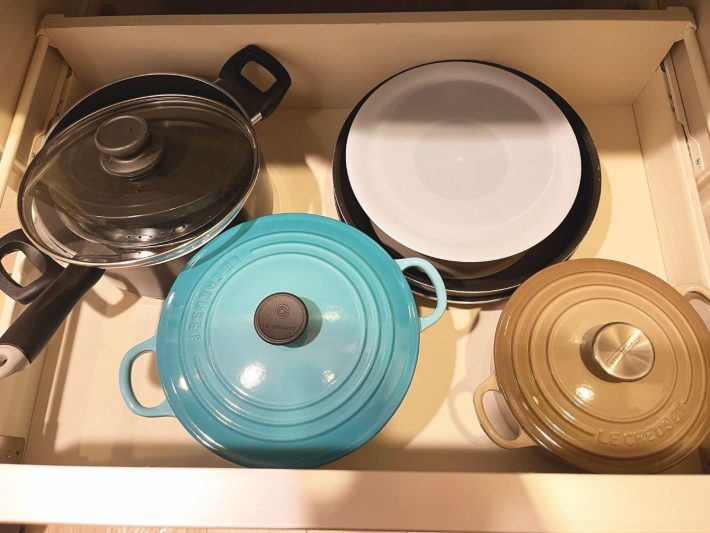 重ねて収納していたフライパン