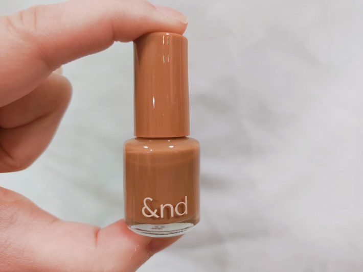 ロムアンド　ローソン　ネイル