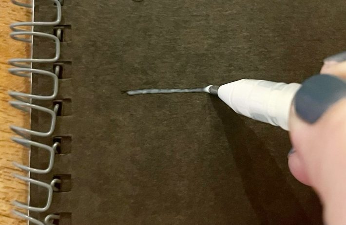 ボールペンに見えるペンのり