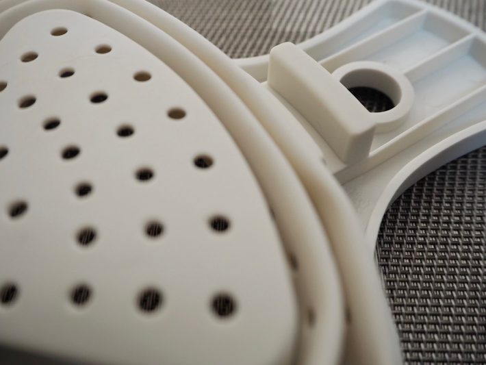 鍋のフチに引っかける突起