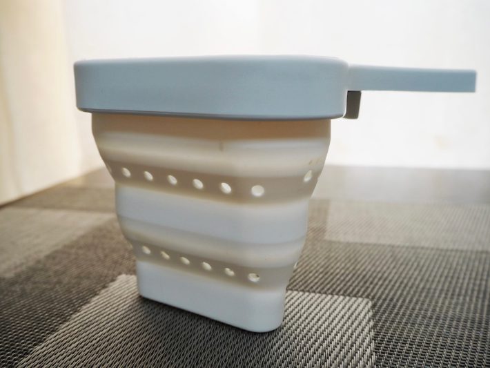 折りたたまれていたザルの部分を伸ばしてみた