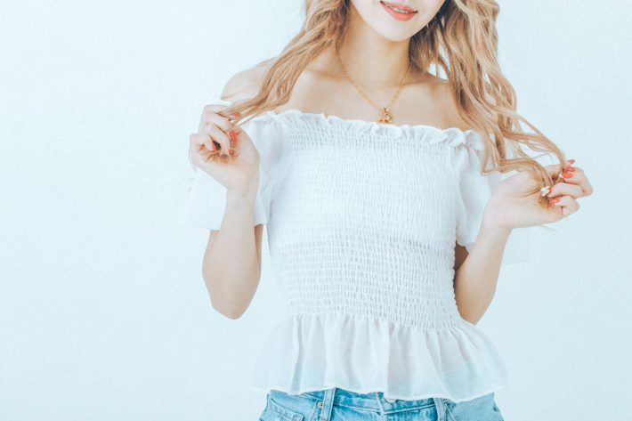 ギャルのファッションをした女性