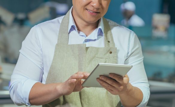 新しい店長への不満が募る毎日