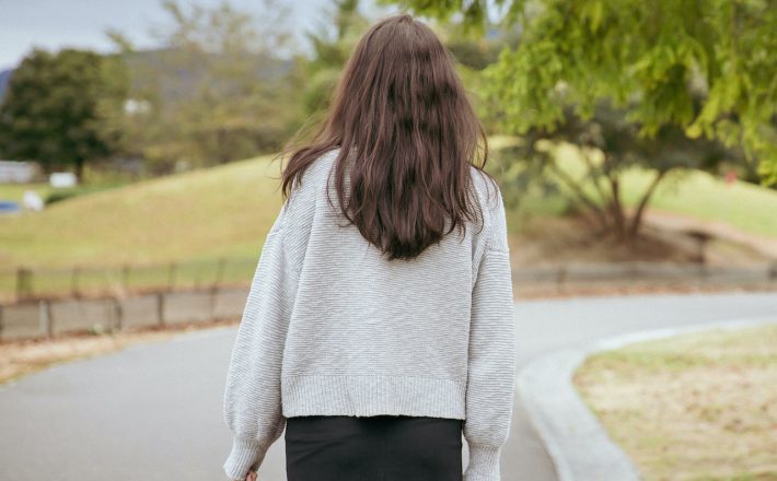 誰もハッキリ言わないけど、「帰れ」の圧を感じる