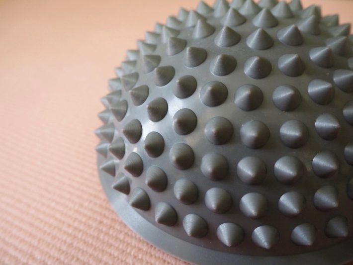 表面には凹凸がついてる