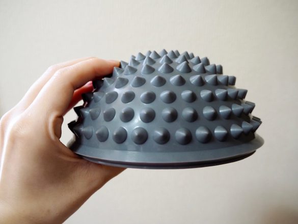 マリオカートに出てくる亀の甲羅みたい