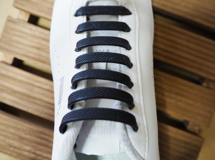 反対側も下の段から挿し込んで完成