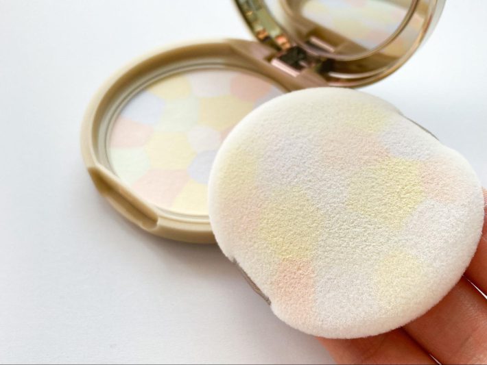 キャンメイク「マシュマロフィニッシュパウダー ～Abloom～」プルメリアリース（税込1,034円）