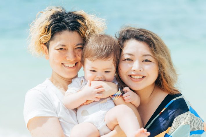 左から茂田まみこさん、息子さん、長村さと子さん