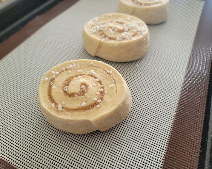 袋から出した状態。カチカチに凍っています