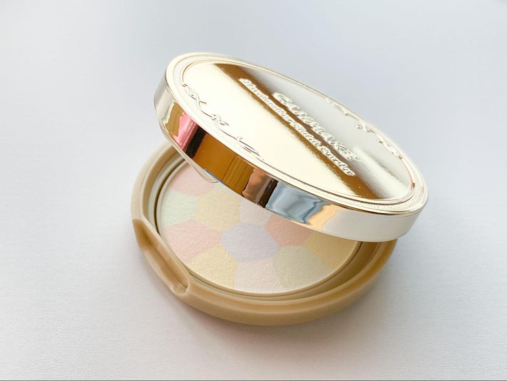 キャンメイク「マシュマロフィニッシュパウダー ～Abloom～」プルメリアリース（税込1,034円）