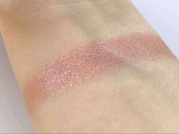 「シティライトアイズ オーキッドモーヴ」（税込638円）