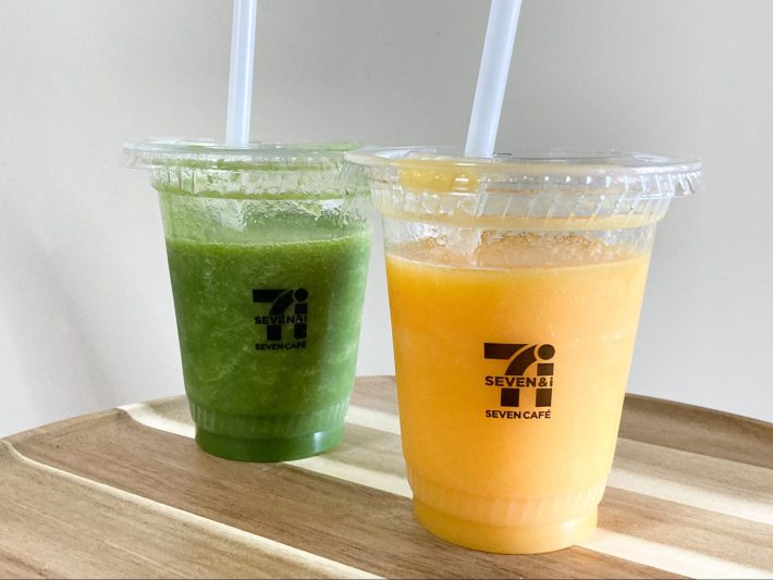 「お店で作る！スムージー」（税込300円）