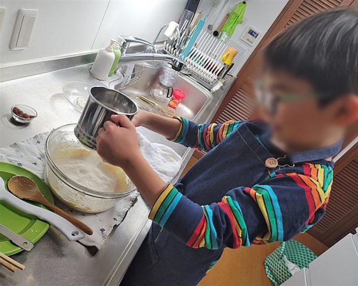 粉ふるいや混ぜる工程を練習する中で、器用さが長所になりました