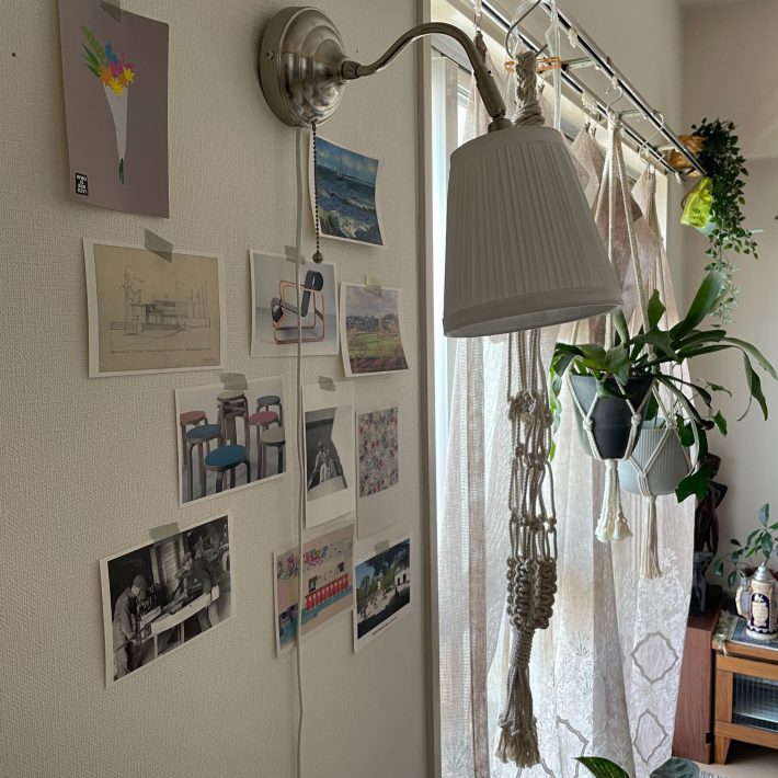 お気に入りのポストカードを飾るスペース