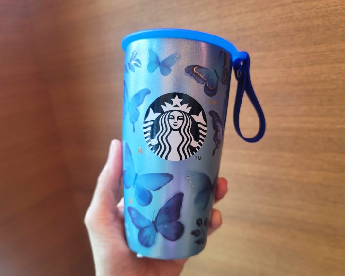 ストラップカップシェイプステンレスボトルブルーバタフライ355ml（3950円）