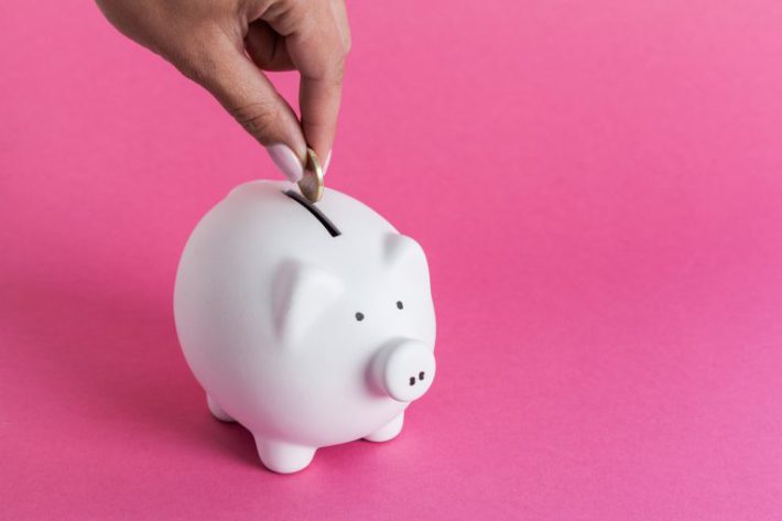貯金箱　節約