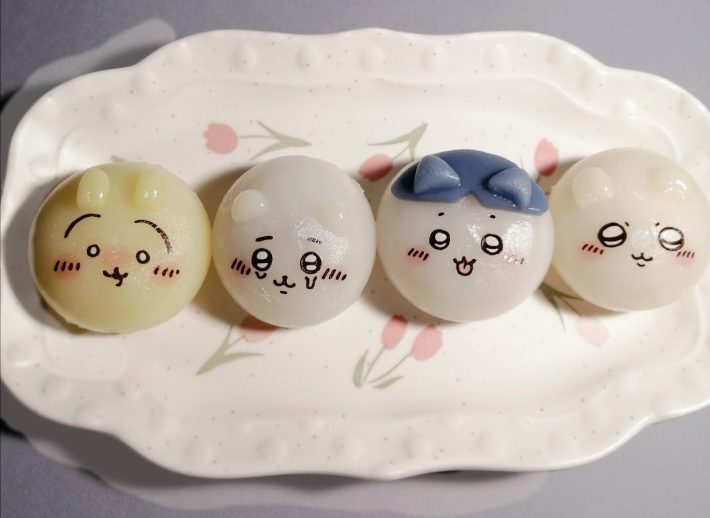 ちいかわ　食べマスモッチ