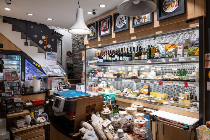 サロン・デュ・フロマージュ・ヒサダ