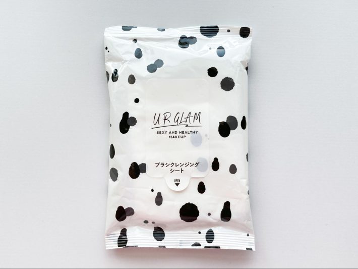 UR GLAM（ユーアーグラム）の「ブラシクレンジングシート」（税込110円）
