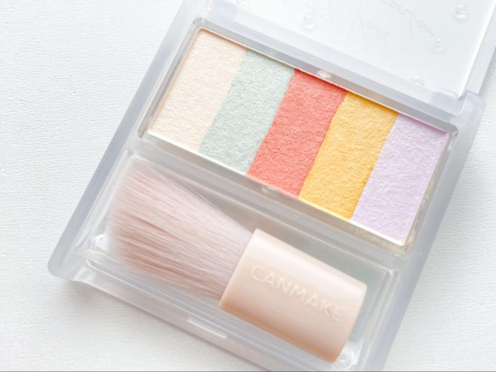 ライトベージュ・ミントグリーン・レッド・イエロー・パープルの5色