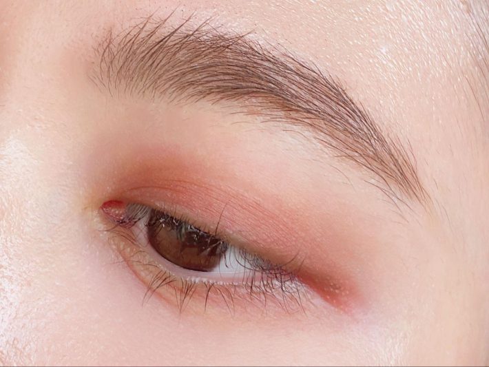 アイシャドウとして使ってみると