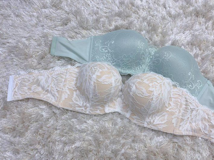 ストラップレスブラジャー