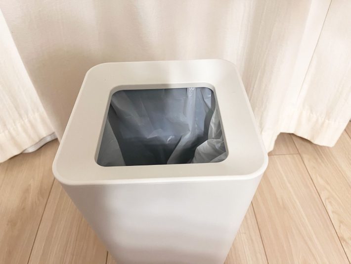 小型のゴミ箱にちょうどいいSサイズ