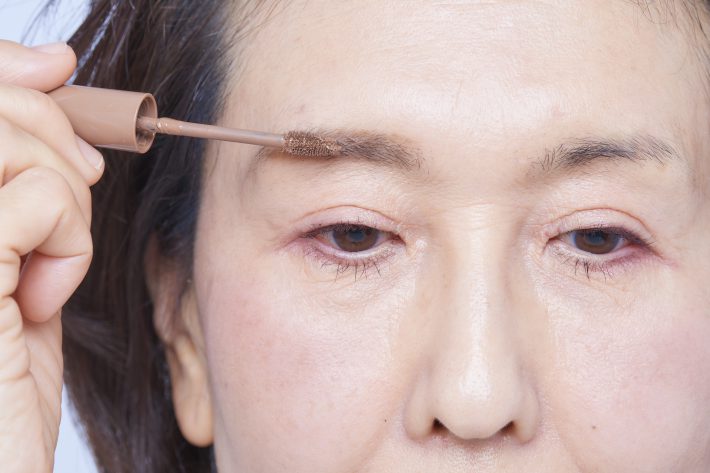 『化け子の脱オバベ beauty book』の眉の描き方