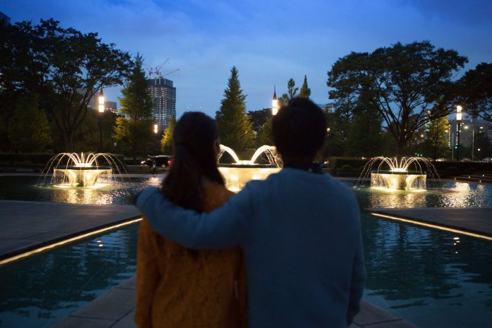 デートするカップル