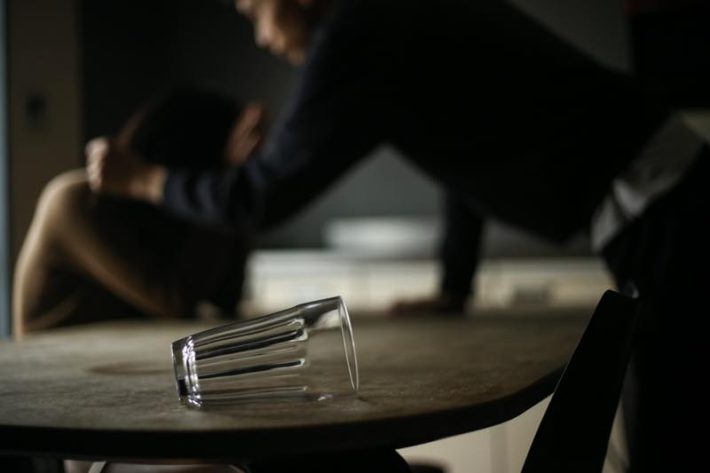 男尊女卑依存症社会