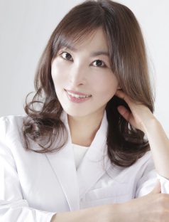 中村　仁美先生