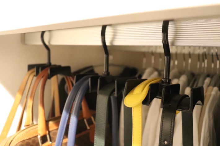 ダイソーのバッグハンガー