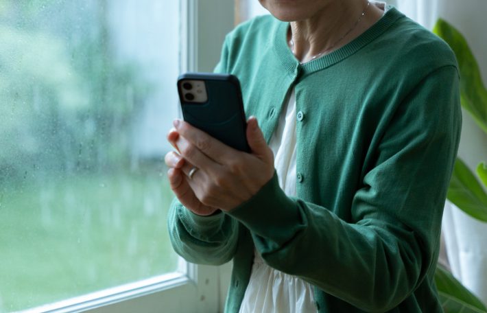 雨とスマホ