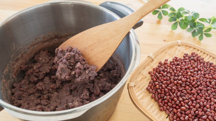 小豆とあんこ作り（イメージ）