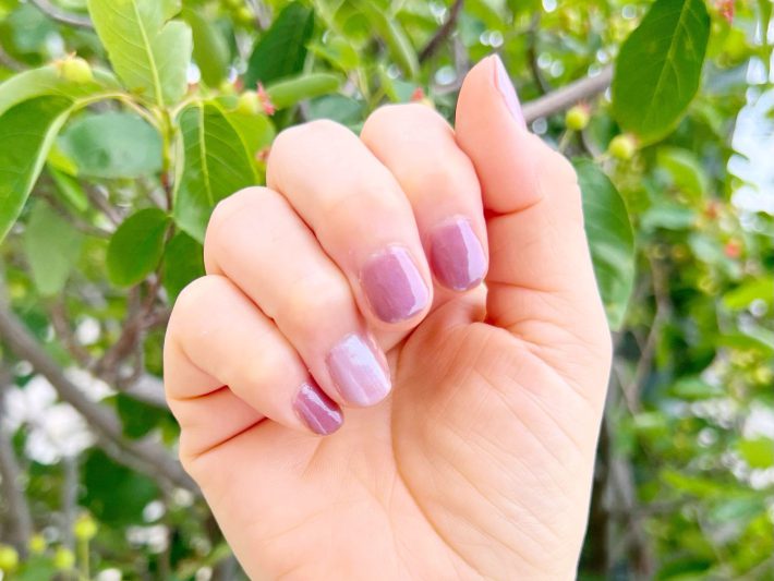 気になったカラーをセルフネイル