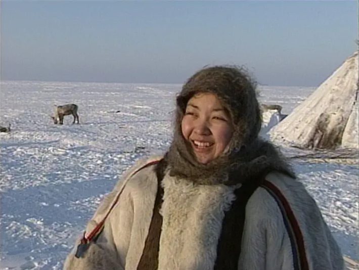 『世界ウルルン滞在記』2003年3月23日放送　シーズン9エピソード10 - 氷点下30度！トナカイの遊牧民に…中武佳奈子が出会った（#361）（画像：MBS Dougaizm Selectより）